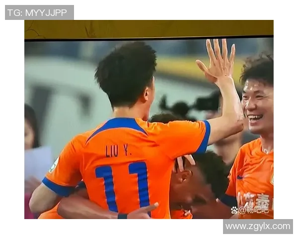 足球星科锐的传奇征程展现拼搏精神点燃绿茵赛场无限激情